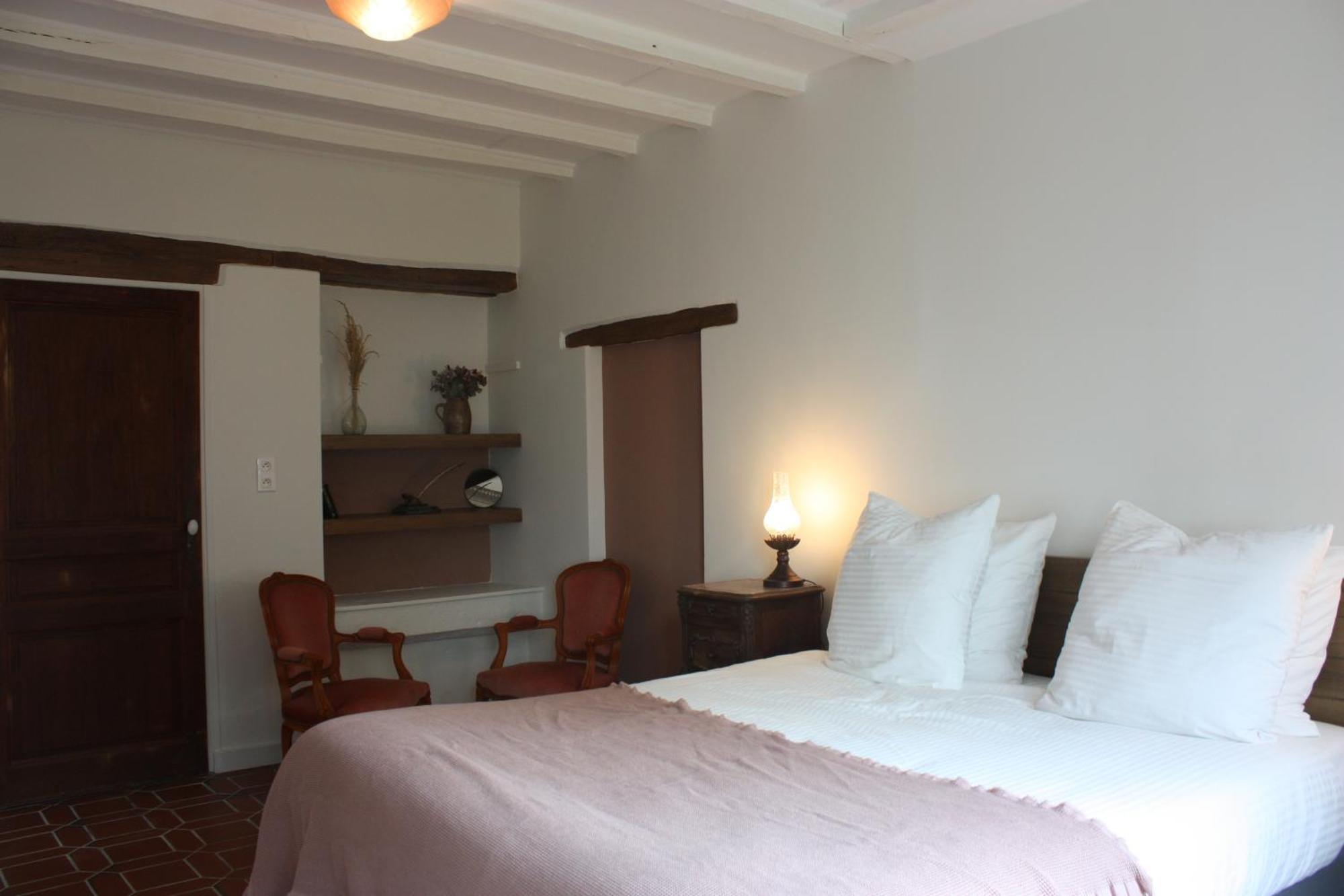 Les Chambres D'Emma Le Liege 外观 照片