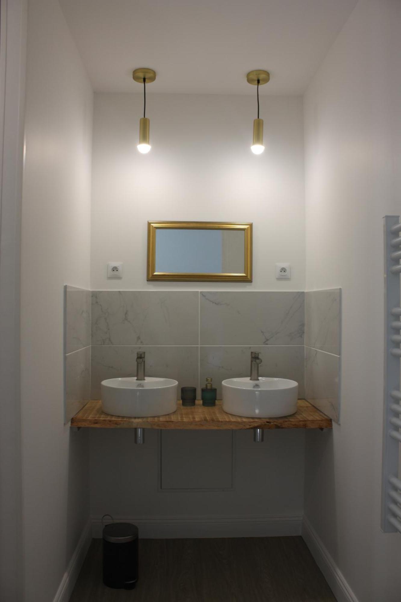 Les Chambres D'Emma Le Liege 外观 照片