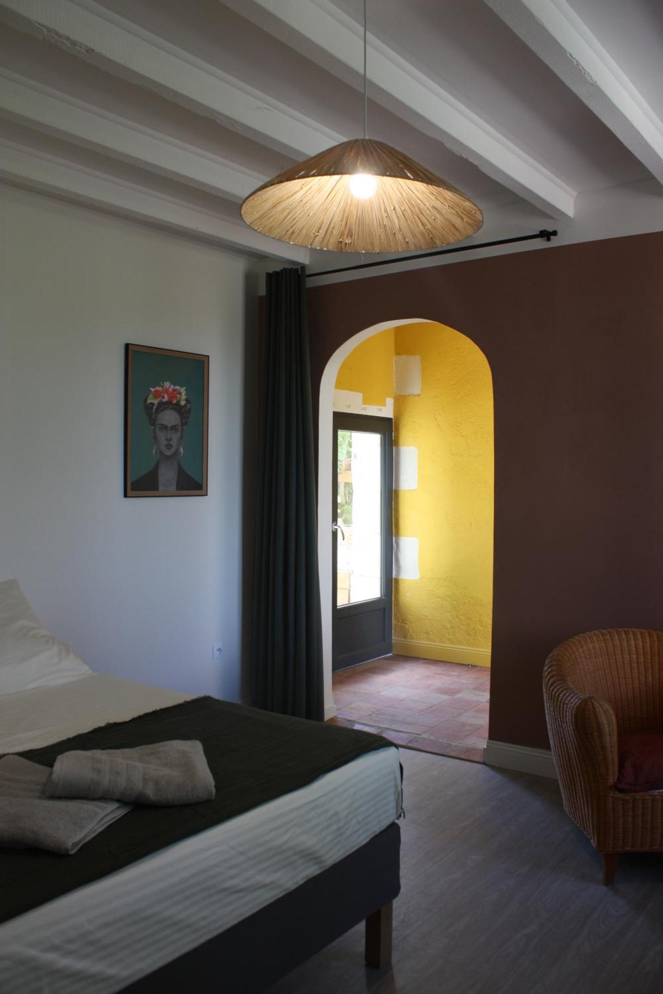 Les Chambres D'Emma Le Liege 外观 照片