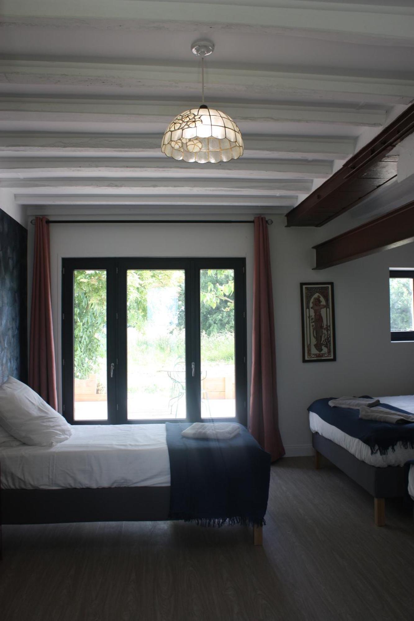 Les Chambres D'Emma Le Liege 外观 照片